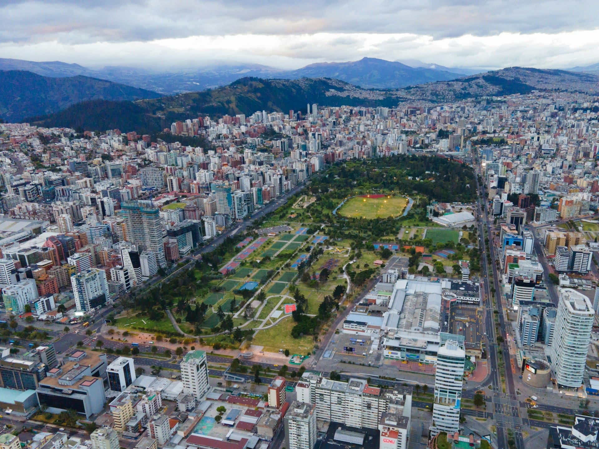 An image of buildings in Quito, Ecuador.