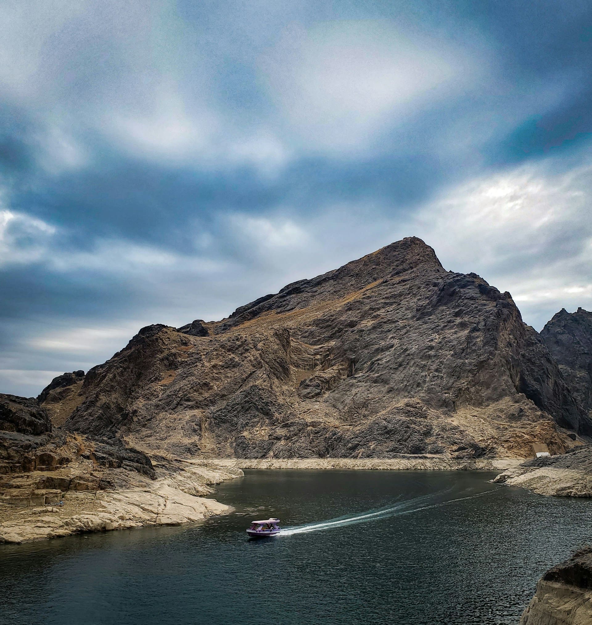 An image of a lake near Sana'a, Yemen.